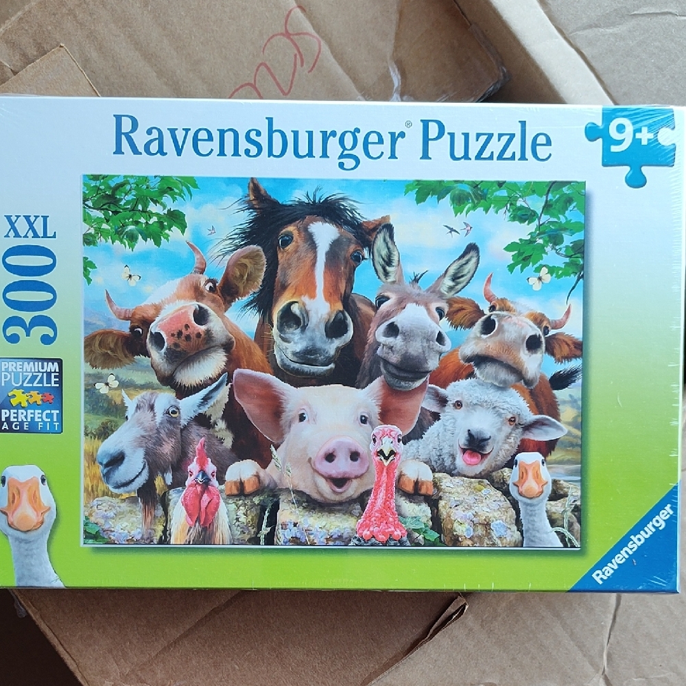 Ravensburger Farm Animal Puzzle 300 Pieces,New In Plastic